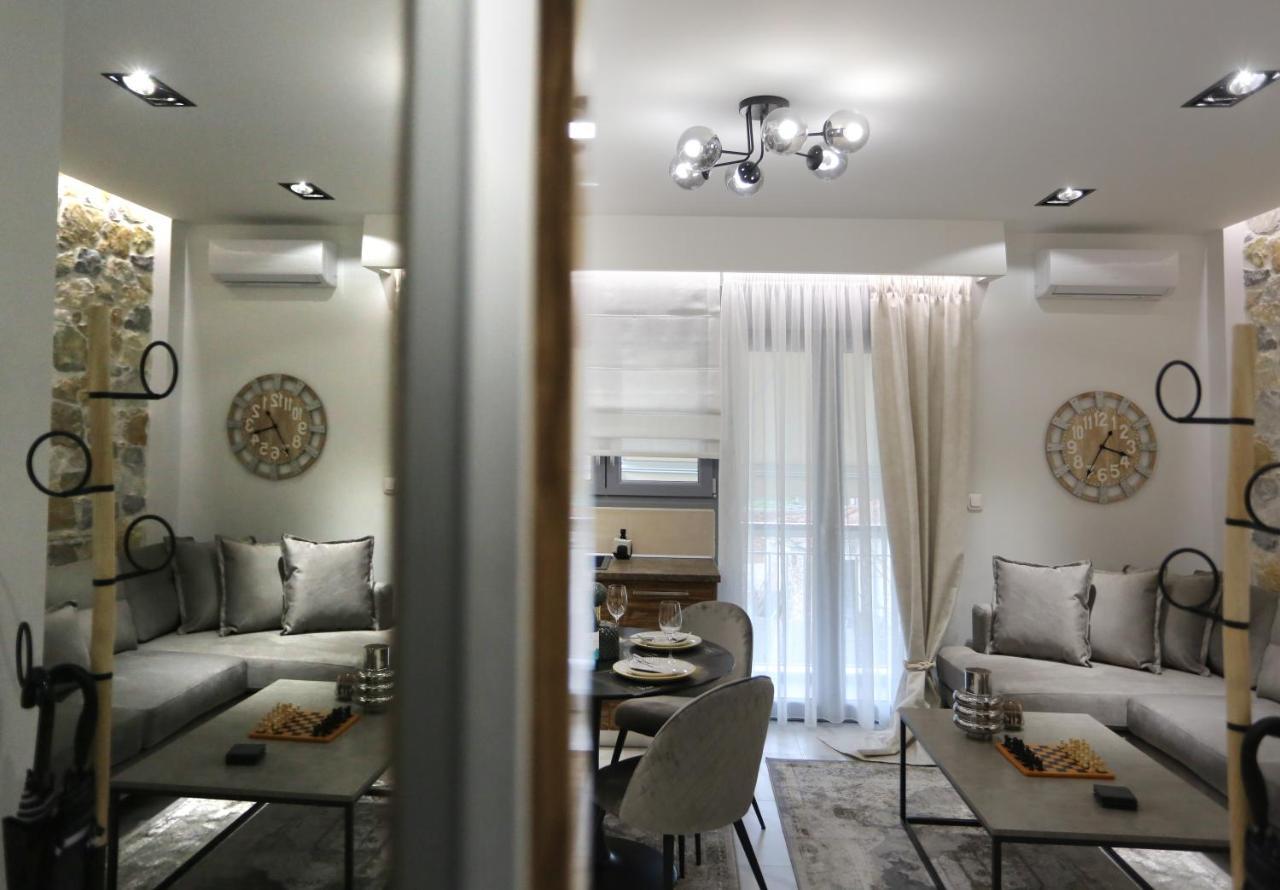 La Larissa Luxury Apartments Trekke Exterior photo