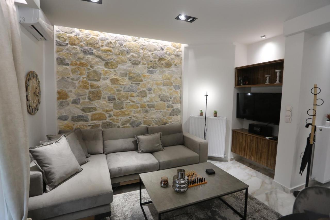 La Larissa Luxury Apartments Trekke Exterior photo